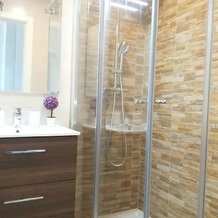First Line Ocean View Апартаменты *